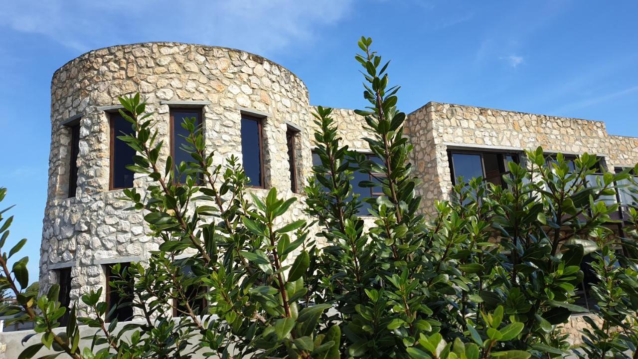 Hotel Stonehouse On Main à Struisbaai Extérieur photo