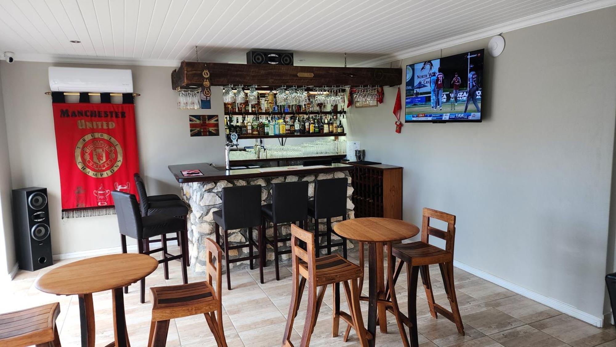 Hotel Stonehouse On Main à Struisbaai Extérieur photo